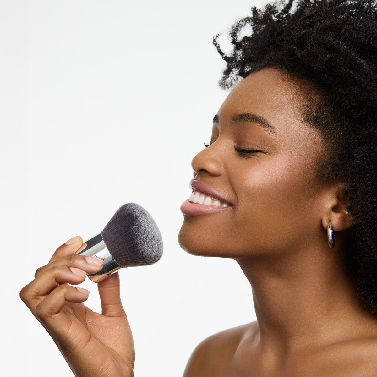 Kabuki Brush – WONDERSKIN
