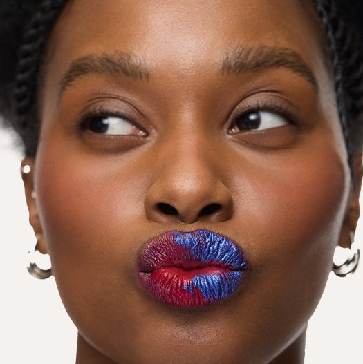 <p style='font-style:italic;
font-weight:100;
font-size:40px;
line-height:40px;'>WONDER BLADING LIP STAIN</p>